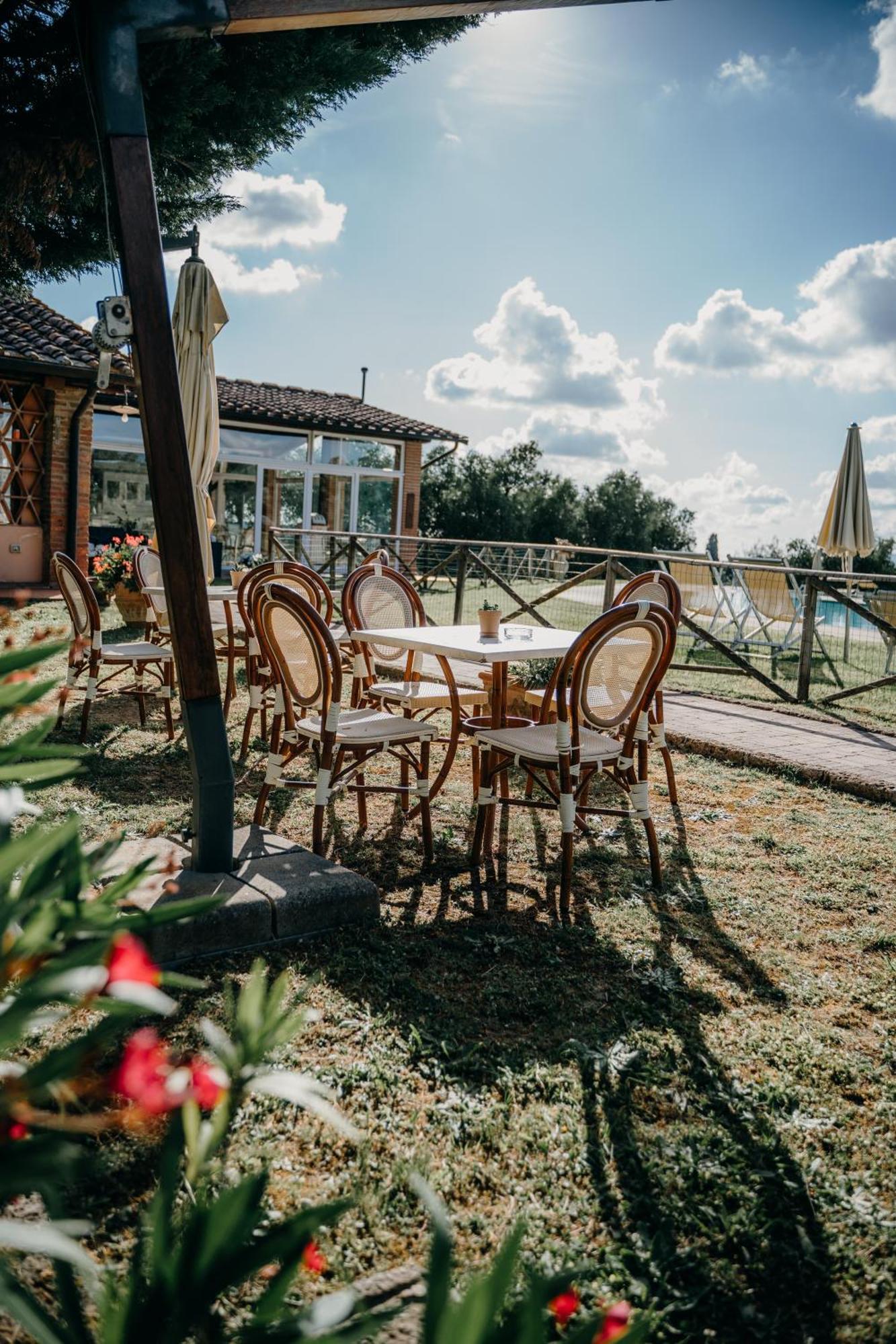 Fattoria Di Colleoli Guest House Exterior photo